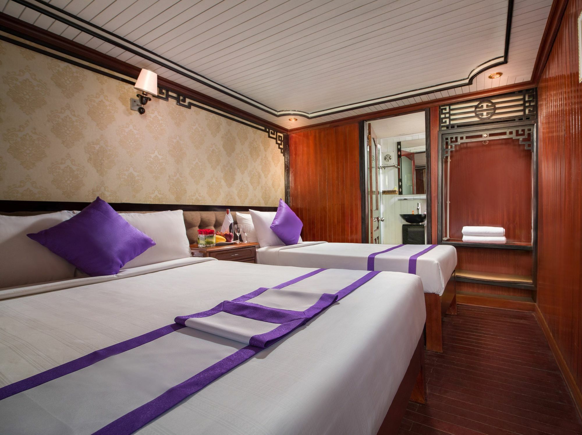 Hotel Halong Lavender Cruises Ha Long Esterno foto